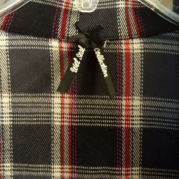 Large Wet Seal Plaid Jacket - Picture 4 of 5